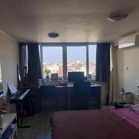 Cosy Rooftop In Center Apartment *